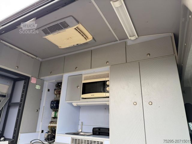 Ван с висока покривка MERCEDES-BENZ Sprinter 516 Super Maxi Automatik AHK StHz TÜV26
