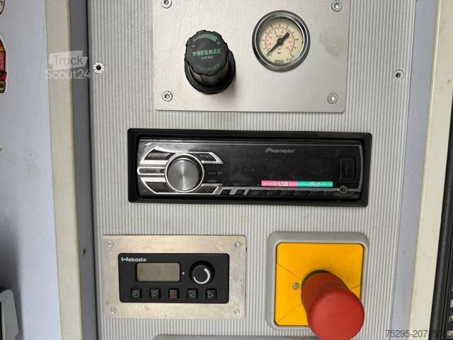 Ван с висока покривка MERCEDES-BENZ Sprinter 516 Super Maxi Automatik AHK StHz TÜV26