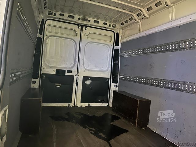 Kastenwagen hoch PEUGEOT Boxer Blue-HDI L3-H2 *Maxi*Garantie*Klima*Tempom