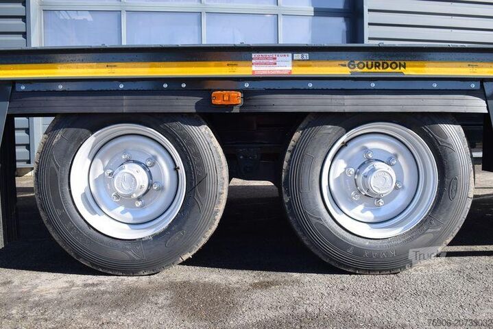 Przyczepa do przewozu samochodów Gourdon PEB 111