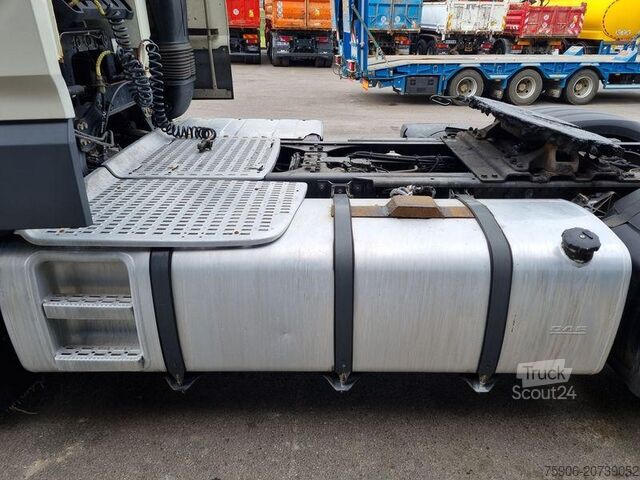 Tractor estándar DAF XF460