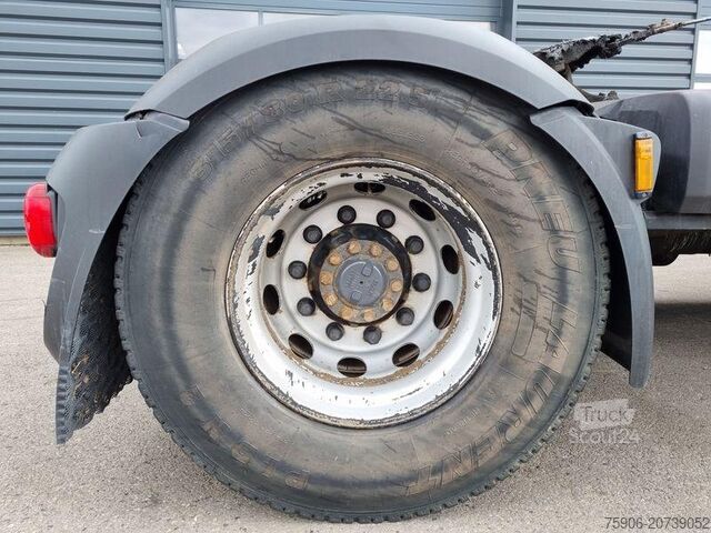 Tractor estándar DAF XF460