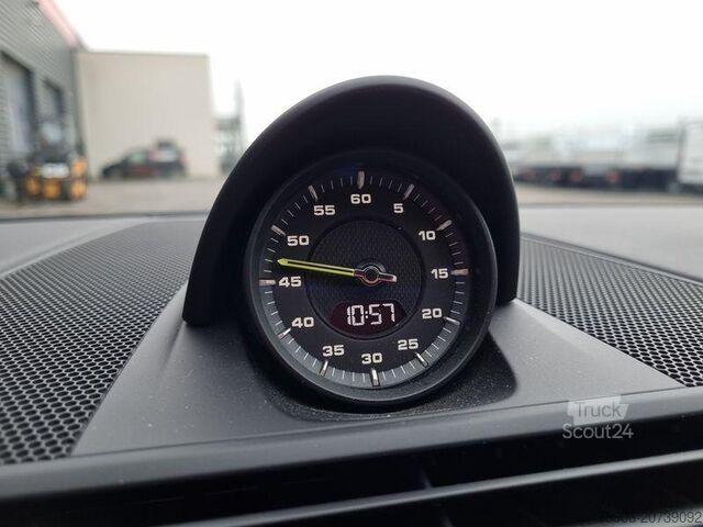 Weitere Nutzfahrzeuge Porsche Panamera