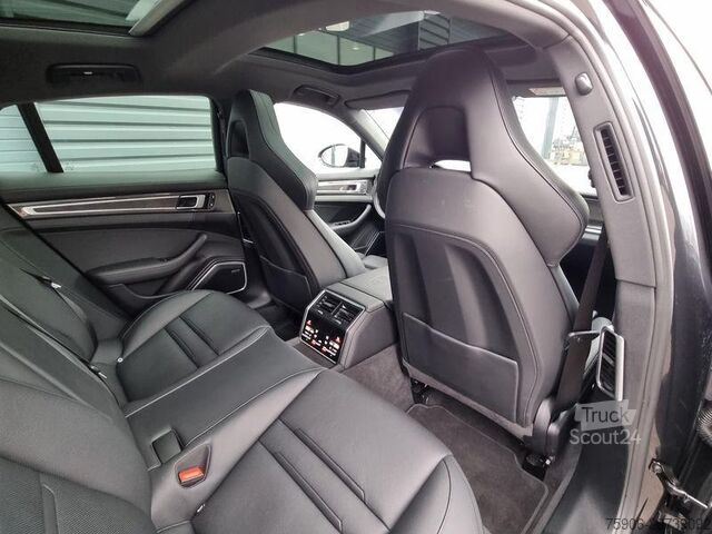 Weitere Nutzfahrzeuge Porsche Panamera