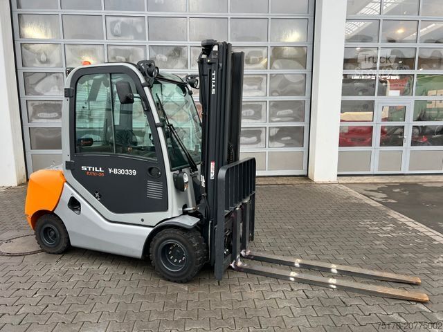 Chariot élévateur frontal STILL RX70-35 / Triplex: 4.80m / nur 325h / SS / Waage