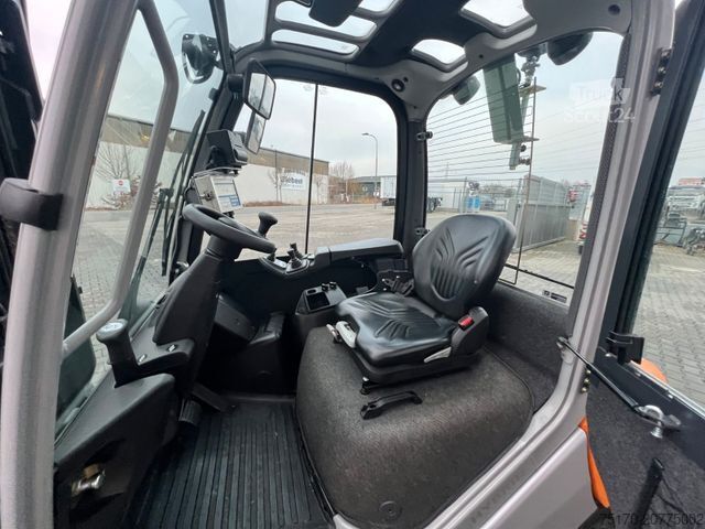 Chariot élévateur frontal STILL RX70-35 / Triplex: 4.80m / nur 325h / SS / Waage