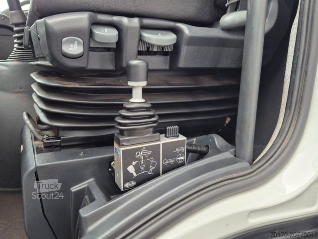 Camion ribaltabile trilaterale IVECO Trakker AT260T41W 6x6 Meiller AHK