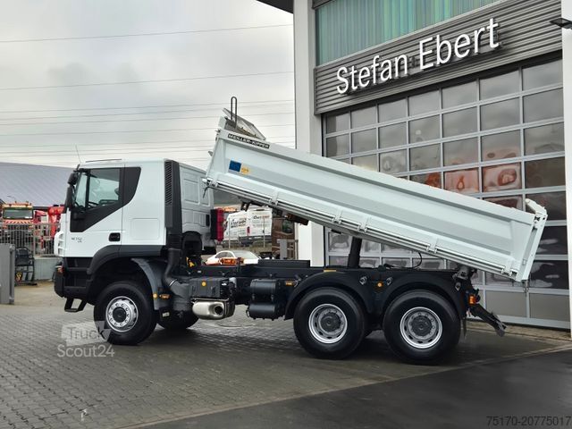 Camion ribaltabile trilaterale IVECO Trakker AT260T41W 6x6 Meiller AHK