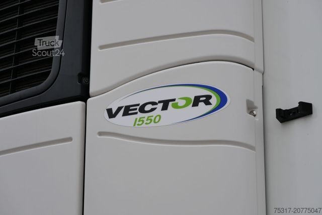 Hladilna polprikolica SCHMITZ CARGOBULL SKO 18/ LZG CITY FP 45 / LBW 2000 kg / CARR /TRI