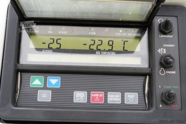 Hladilna polprikolica SCHMITZ CARGOBULL SKO 18/ LZG CITY FP 45 / LBW 2000 kg / CARR /TRI