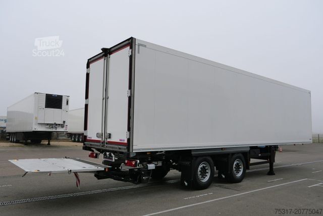 Hladilna polprikolica SCHMITZ CARGOBULL SKO 18/ LZG CITY FP 45 / LBW 2000 kg / CARR /TRI