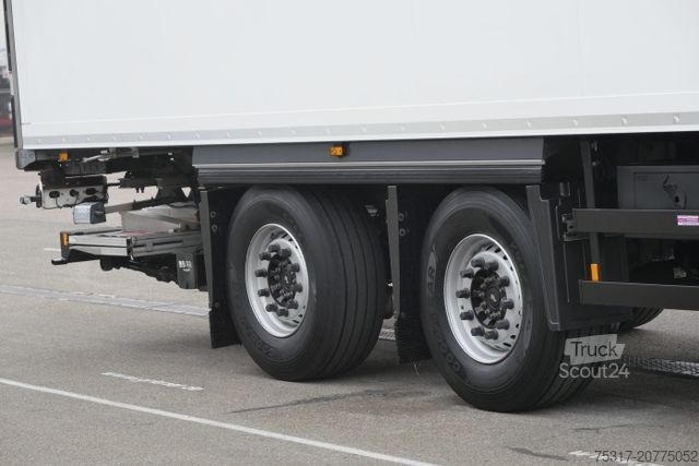 Hladilna polprikolica SCHMITZ CARGOBULL SKO 18/ LZG CITY FP 45 / LBW 2000 kg / CARR /TRI