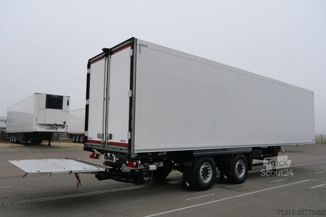 Hladilna polprikolica SCHMITZ CARGOBULL SKO 18/ LZG CITY FP 45 / LBW 2000 kg / CARR /TRI