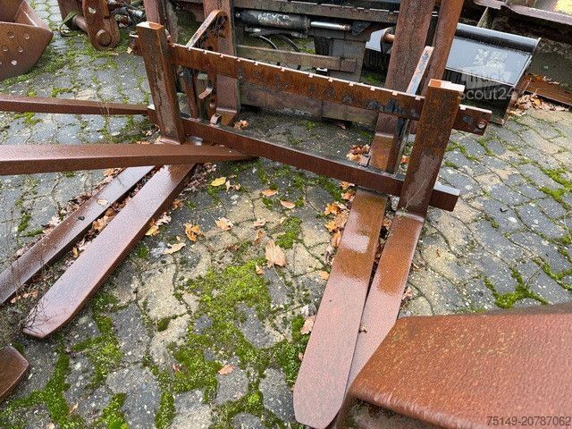 Pala gommata CATERPILLAR Palettengabel, Zinkenlänge 1.120mm, S.W.S.