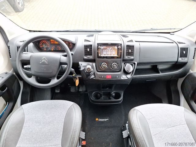 Semi-integrated camper SUNLIGHT V 60