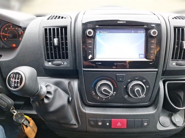 Semi-integrated camper SUNLIGHT V 60