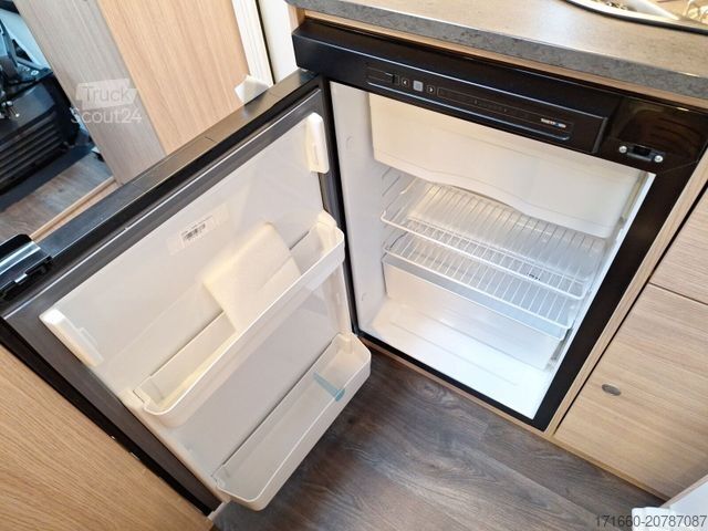 Semi-integrated camper SUNLIGHT V 60