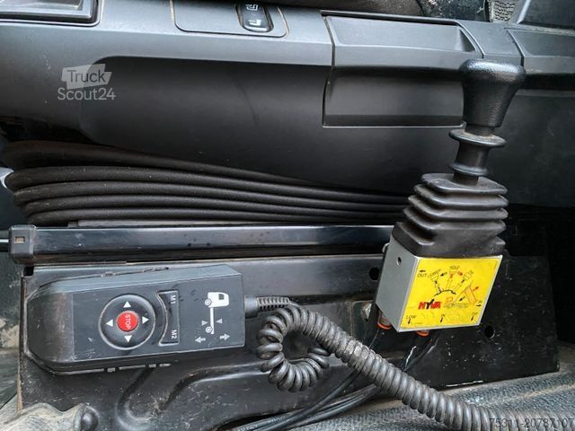 Standardni vlačilec MERCEDES-BENZ 1845 Arocs 4x4 HAD Hydraulik*Retarder*Safety