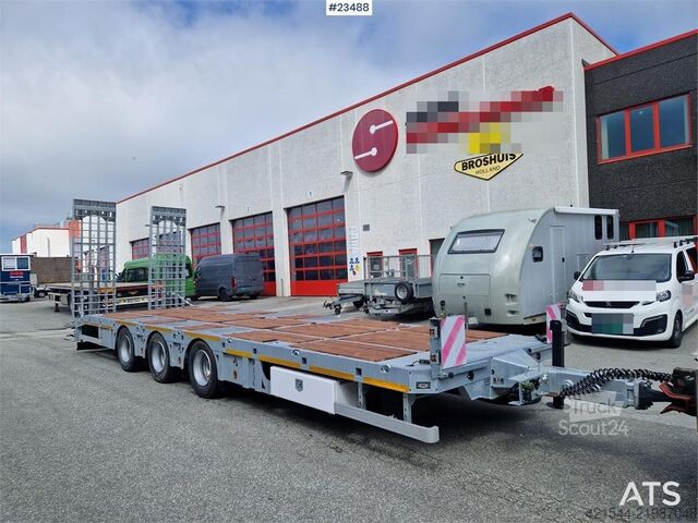 Rimorchio Alim con rampe di accesso a comando idraulico, NUOVO/Non utilizzato Alim Machine trailer with hydraulic drive ramps, NEW/Un