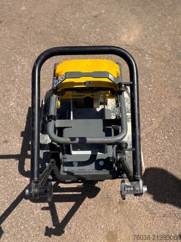 Rüttelplatte WACKER Wacker Neuson AP 2560e Akkuplatte BOB 10 Akku