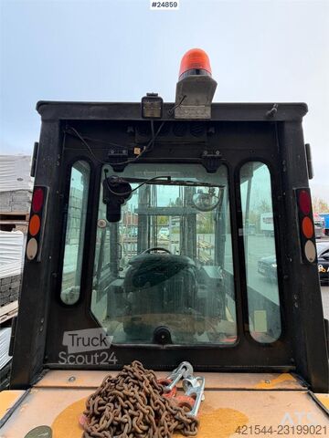  TCM 40 Counterbalance forklift