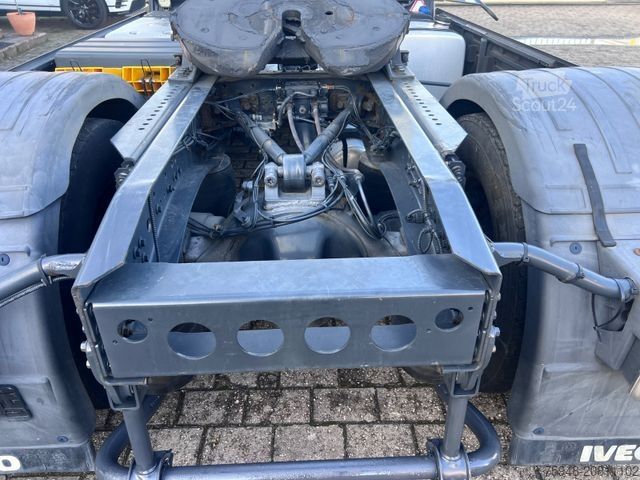 Nákladní vůz na nebezpečné materiály IVECO Stralis 400..ADR..EU6..TÜV 03/sor9 Motor