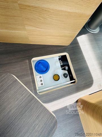 Daļēji integrēta kemperis ADRIA Matrix ALL-IN 650 SL SAFETY / TRUMA 6E / LiFePO