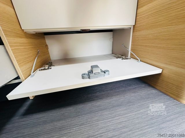 Daļēji integrēta kemperis ADRIA Matrix ALL-IN 650 SL SAFETY / TRUMA 6E / LiFePO