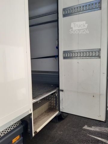 Camion caisson MERCEDES-BENZ Atego 1023L Klima Euro6 LBW Webasto Kein 1223