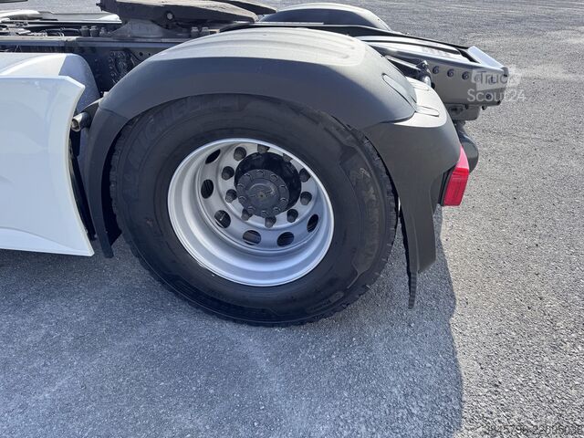 Standart çekici ünitesi DAF XFN 480