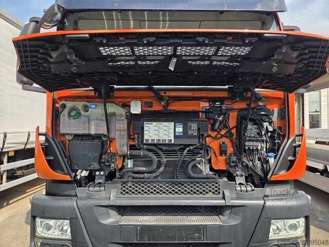 Plošina s rampami pro přepravu vozidel Iveco Stralis AD 260S36