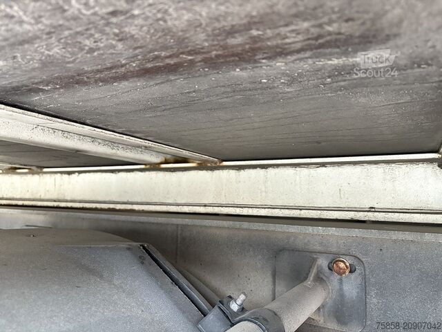 Zamenljiva nadgradnja z ravno ploščadjo in ponjavo Krone Jumbo 7,82m 3m hoch Hubdach + Edscha