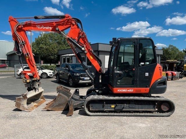 Mini-escavadora KUBOTA KX080-4@2