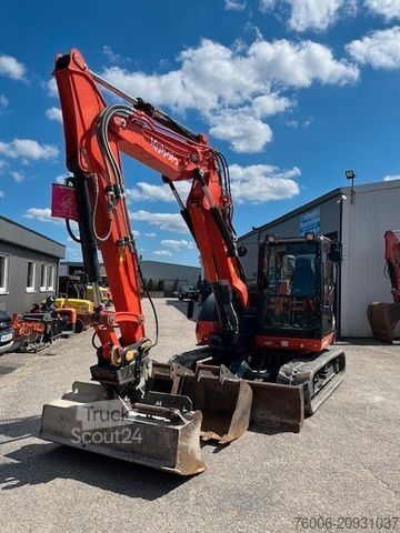 Mini-escavadora KUBOTA KX080-4@2