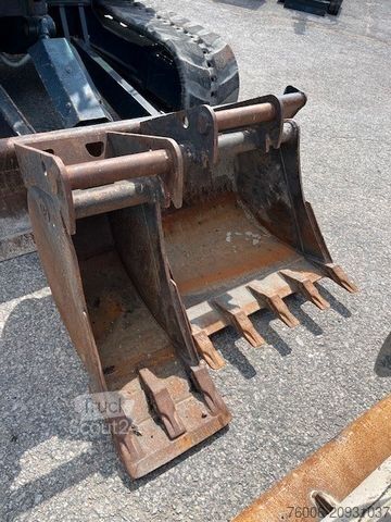 Mini-escavadora KUBOTA KX080-4@2