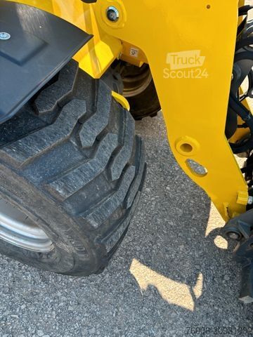 Kerekes rakodó WACKER WL 32