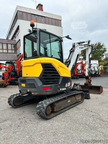 Mini-escavadora BOBCAT E35z