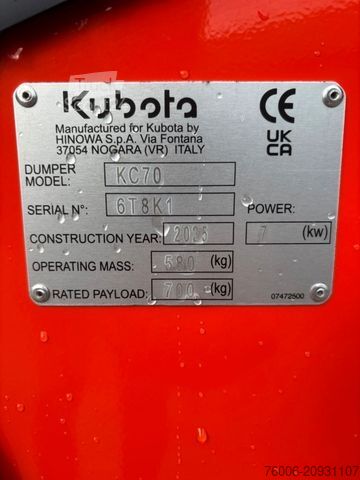 Silniční válec KUBOTA KC70 H4