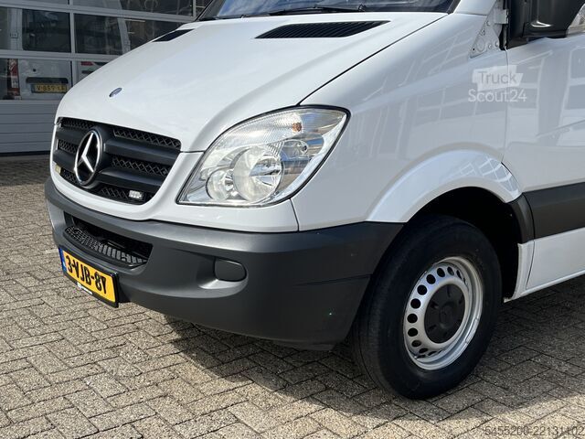 Самосвал Mercedes-Benz Sprinter 210 2.2 CDI 325 Automaat Veegvuilkippe...