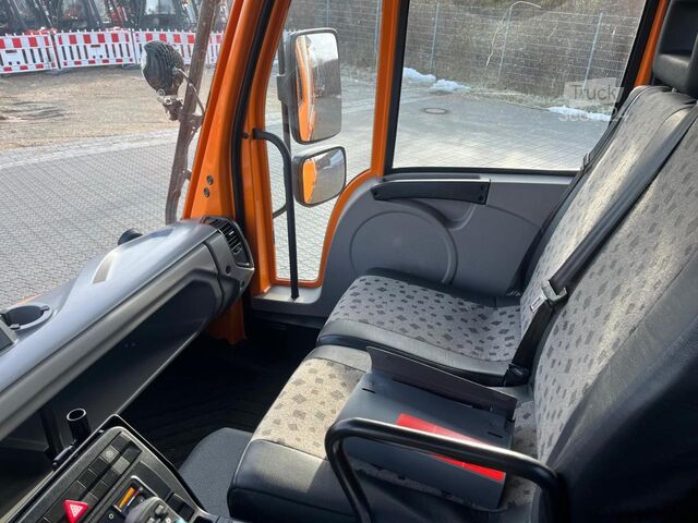 Andere Mercedes-Benz Unimog U 219 mit Jotha Aufbau