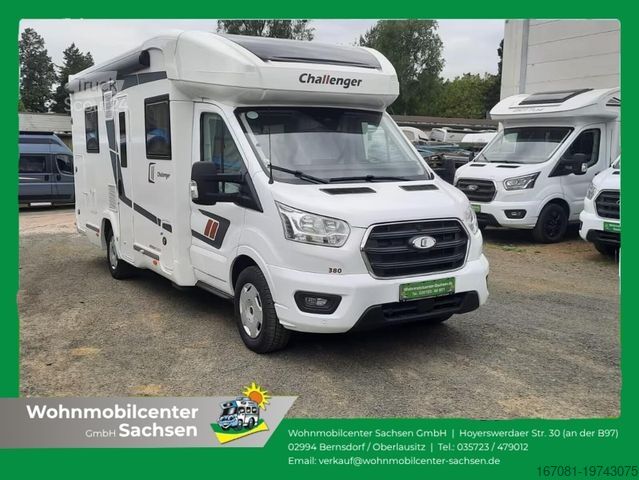 Pusiau integruotas kemperis CHALLENGER 380 Break Edition