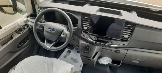 Pusiau integruotas kemperis CHALLENGER 380 Break Edition