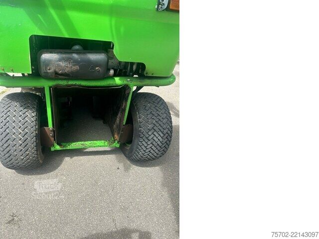 Furgão  Etesia H124D Profi Aufsitzmäher