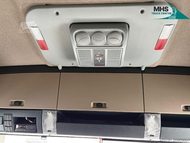 Lielapjoma vilcējs MAN TGX 18.460 4X2 LLS-U