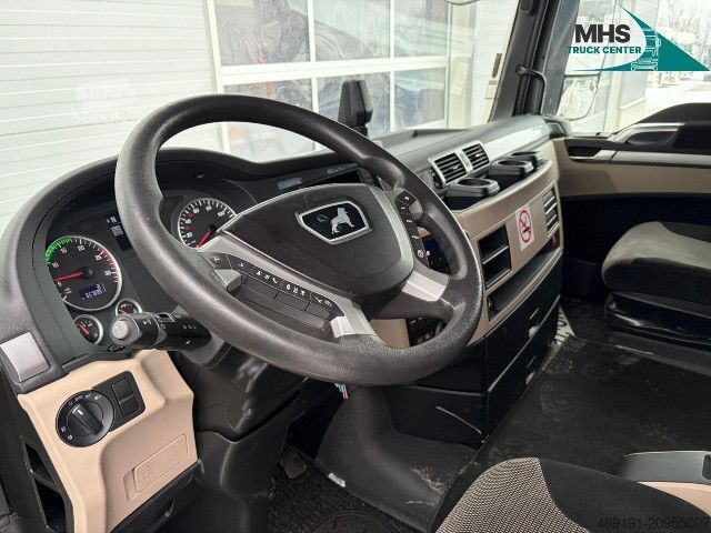 Lielapjoma vilcējs MAN TGX 18.460 4X2 LLS-U