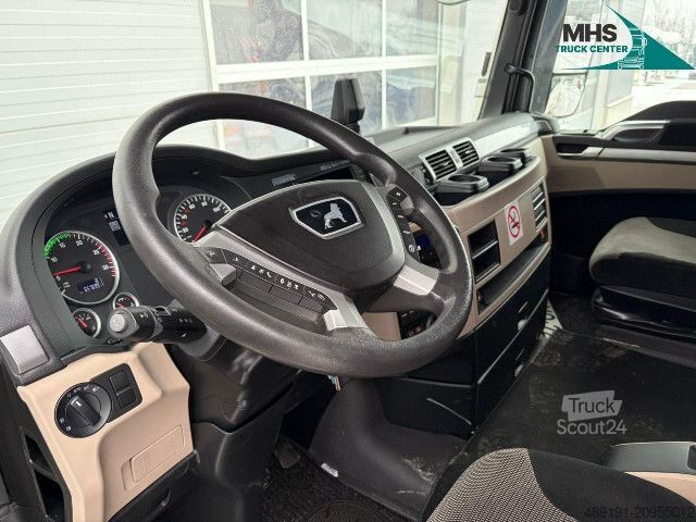 Lielapjoma vilcējs MAN TGX 18.460 4X2 LLS-U