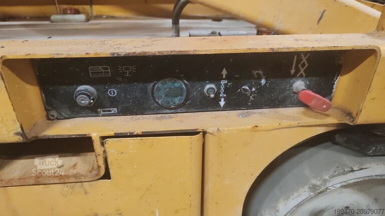 ножничный подъёмный стол Haulotte Compact 8N