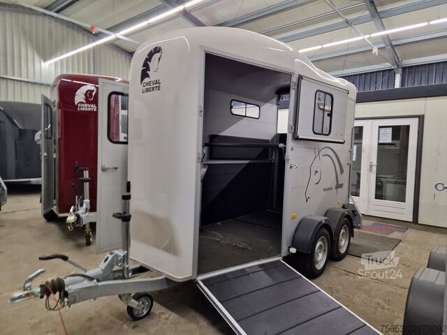 Hestetrailer Cheval Liberté Touring One single Horse Trailer Frontexit 1600kg Pullman brandnew