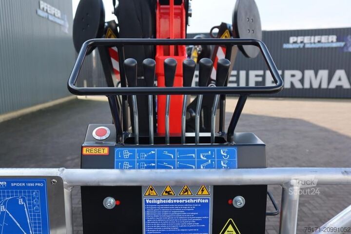 Plate-forme de travail télescopique articulée Platform Basket Spider 18.90 PRO CE Declaration, Valid inspection,