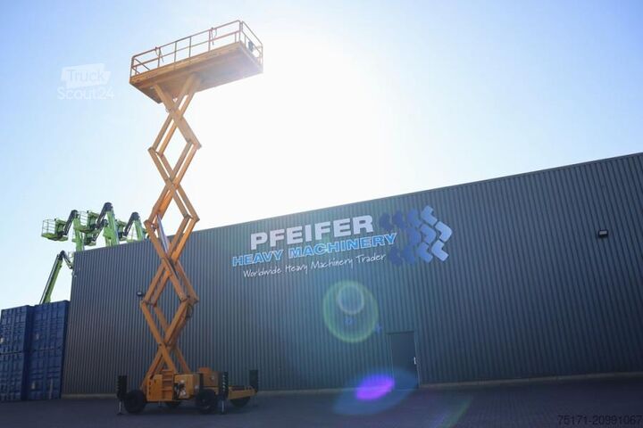 Ascensore a forbice Haulotte H15SXL Diesel, 4x4 Drive, 15m Working Height, 500k